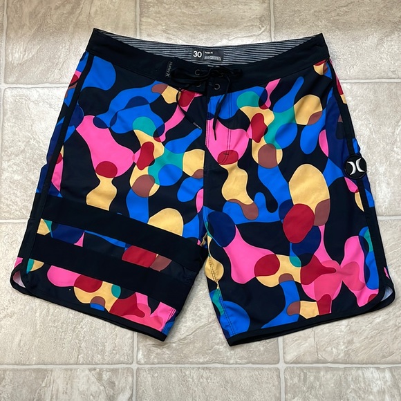 Hurley Phantom Board Shorts Size 30 - Picture 1 of 3